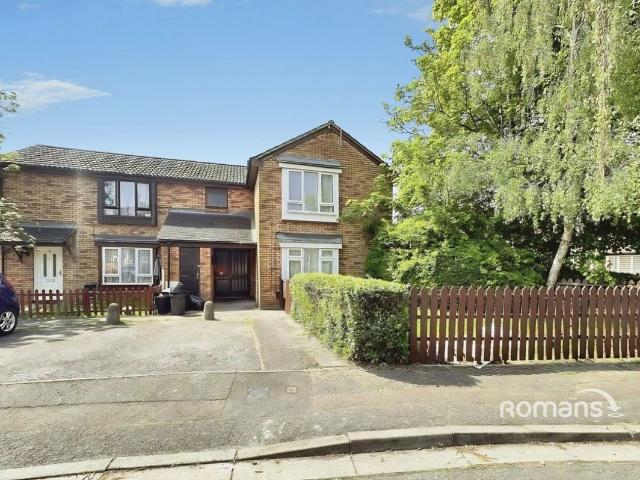 Hambledon Close, Uxbridge UB8, Studio to rent, £1,050 pcm | PrimeLocation