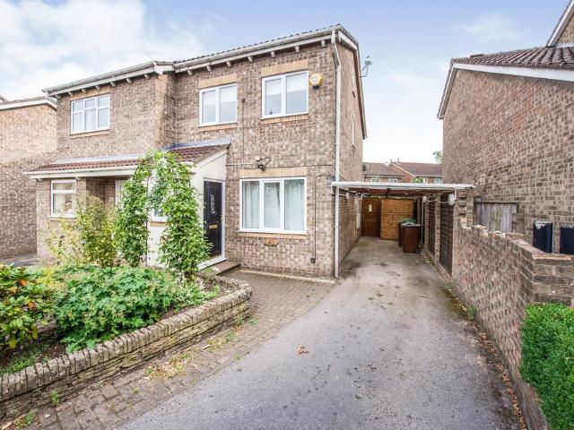 Hambling Close, NG6 3 bed semi detached house to rent £995 pcm £230 pw