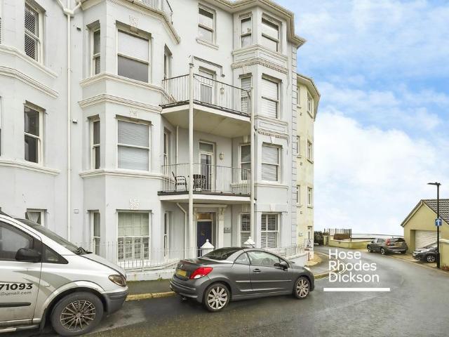 Hambrough Road, Ventnor, PO38 2 bed flat to rent £800 pcm £185 pw