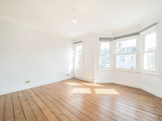 Hambro Road, SW16 6JD, London
