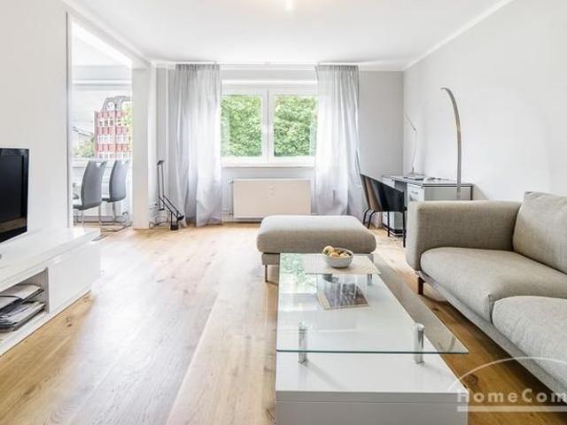 Hamburg Ottensen – Furnished apartment in a quiet but very central location in a backyard