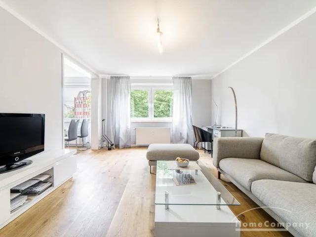 Hamburg Ottensen Furnished apartment in a quiet but very central location in a backyard