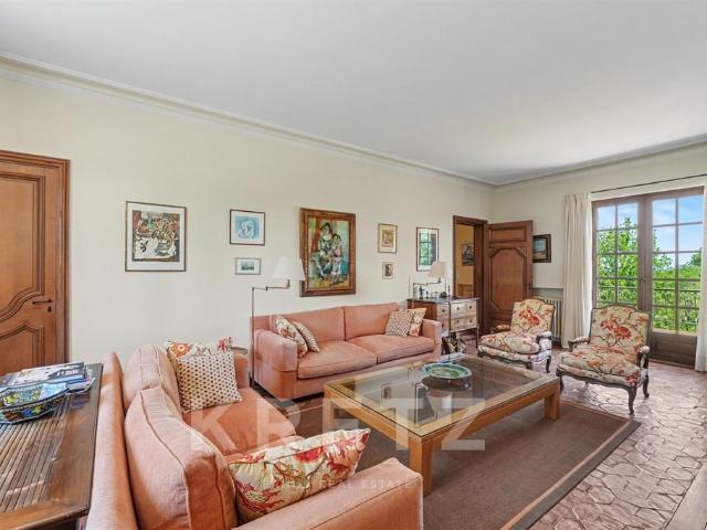 Hameau De Caractère Sur 8 Hectares – Aux Portes D’Albi 410m² Florentin