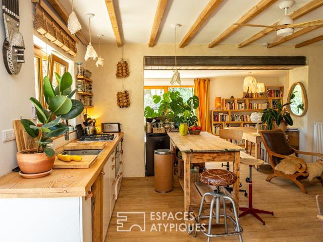 Hameau de charme rénové dans un environnement naturel 223m² Alboussière