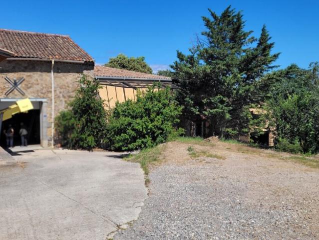 Hameau sans commerce, a 25 minutes de Beziers, 5 minutes de. m² Faugères