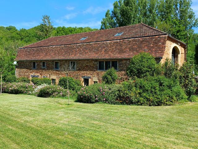 Hameau privatif, Maison de Maître et Gîtes de Charme au Coeur du Lot