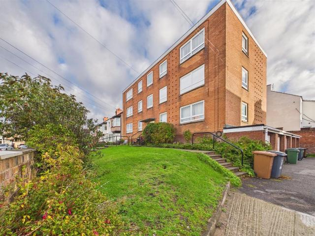 Hamer House, Ponsonby Road, Wallasey CH45, 2 bed flat to rent, £695 pcm | PrimeLocation