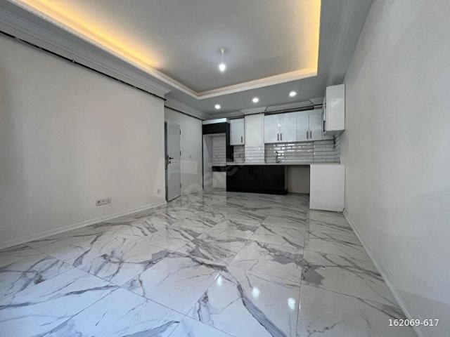 HAMİDİYE GİRNE CADDESİNE YAKIN SIFIR BİNADA 2+1 KAPALI OTOPARKLI