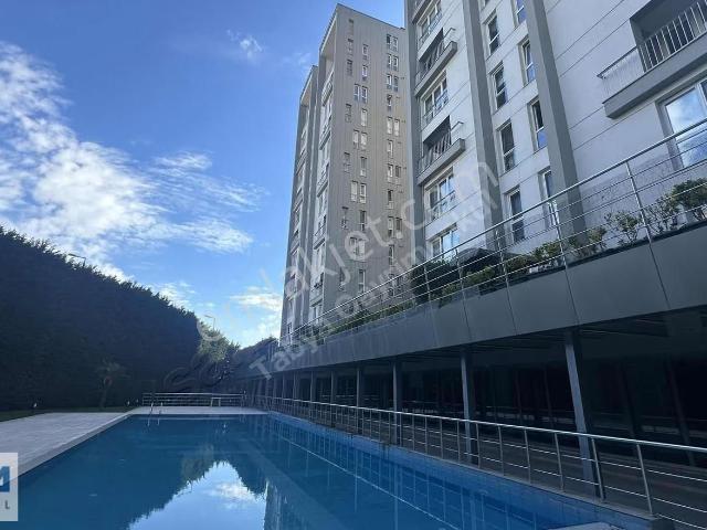 Hamidiye Blox Haliç 2.etap'ta Kiralık 2+1 Geniş Boş Daire
