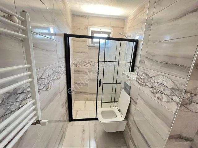 Hamidiye Mh Ebeveyn Banyo Cadde Üzeri Harika Konum Kiralık Daire