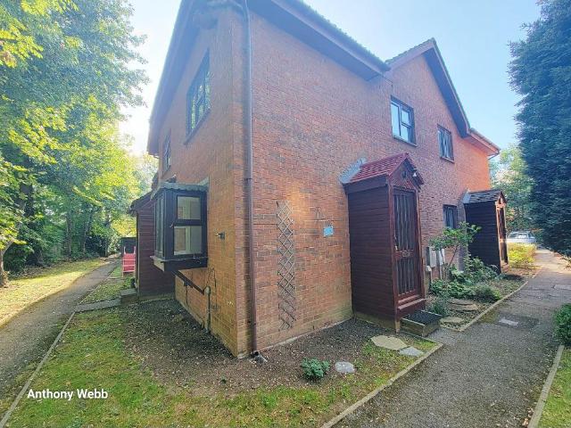 Hamilton Way, Palmers Green, N13 1 bed end of terrace house to rent £1,600 pcm £369 pw