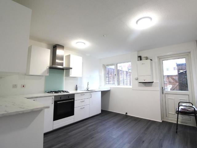 Hamilton Close, Tottenham N17, 4 bed property to rent, £2,900 pcm | PrimeLocation