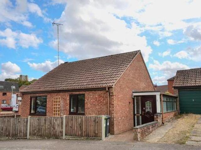 Hamilton Close, North Walsham, 2 Bedroom Detached