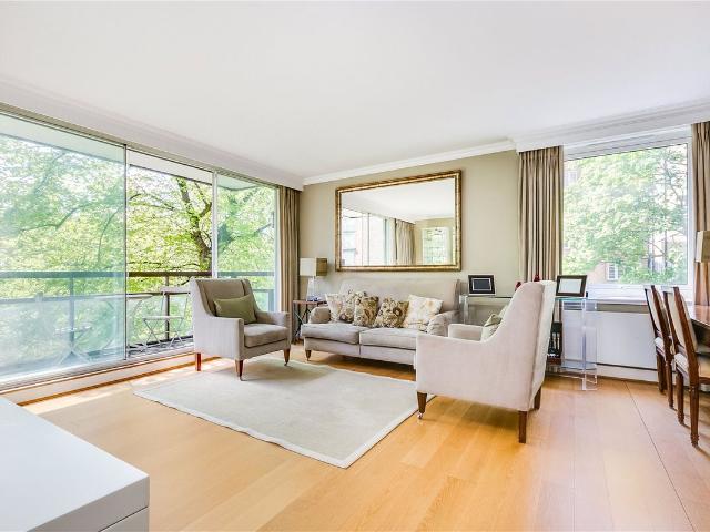 Hamilton House, Vicarage Gate W8, 3 bed flat to rent, £5,417 pcm | PrimeLocation