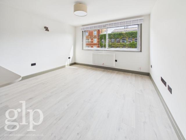 Hamilton House, Bloomsbury WC1B, 1 bed flat to rent, £2,578 pcm | PrimeLocation