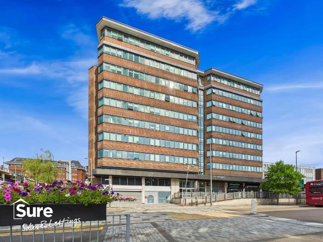 Hamilton House, Marlowes, Hemel Hempstead, Hertfordshire HP1, 2 bed flat to rent, £1,550 pcm | PrimeLocation
