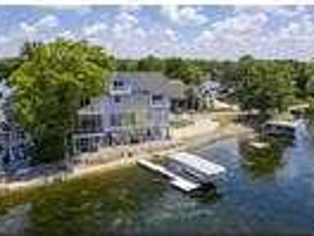 Hamilton Lakehouse with 4 bedrooms