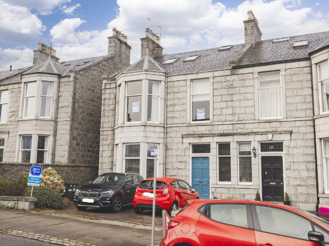 Hamilton Place, Aberdeen AB15, 4 bed maisonette to rent, £1,650 pcm | PrimeLocation