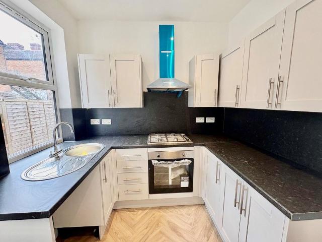 Hamilton Road, Nottingham NG10, 3 bed semi detached house to rent, £1,100 pcm | PrimeLocation