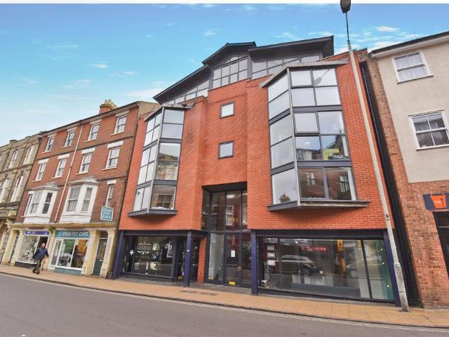 Hamilton Road, Cromer, NR27 2 bed apartment to rent £875 pcm £202 pw