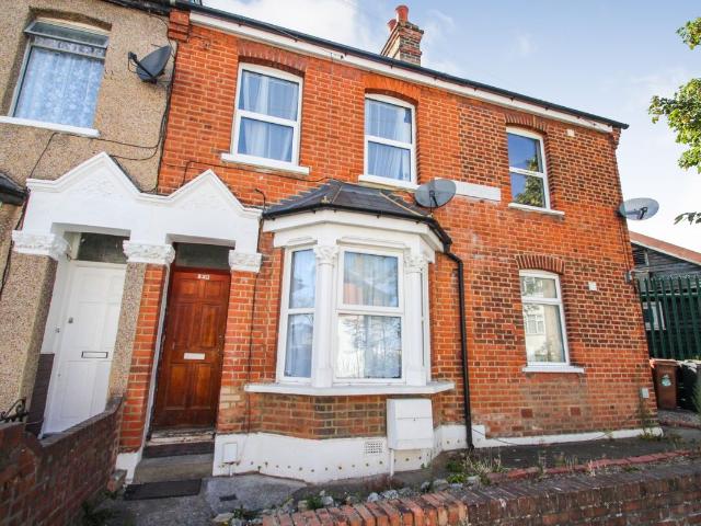 Hamilton Road, London, Greater London E17, 1 bed flat to rent, £1,400 pcm | PrimeLocation