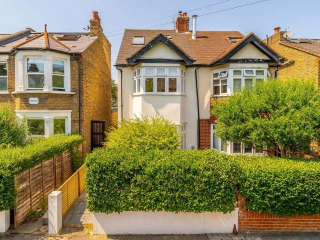 Hamilton Road, London SW19 3 bed house to rent £3,750 pcm £865 pw