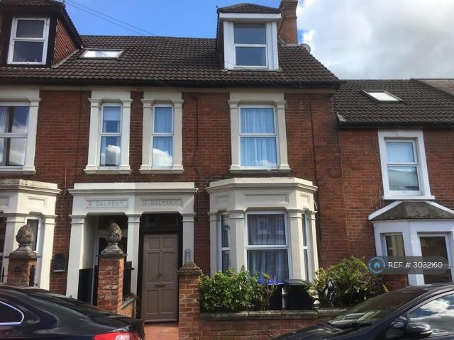 Hamilton Road, Salisbury, SP1 3 bed maisonette to rent £1,295 pcm £299 pw