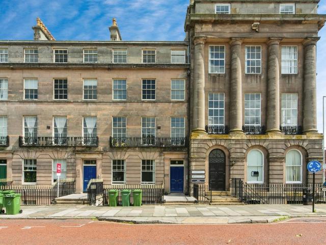 Hamilton Square, Birkenhead CH41, 2 bed flat to rent, £975 pcm | PrimeLocation