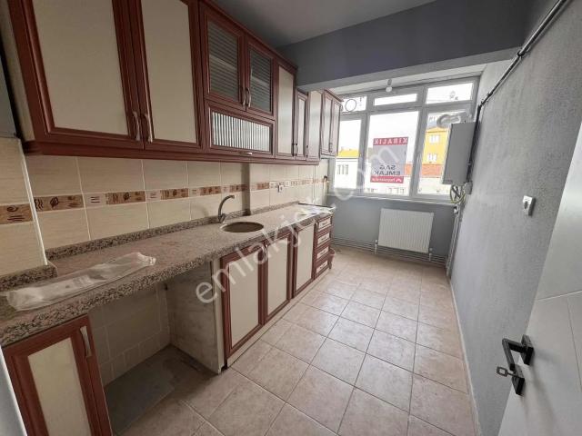 Hamitlerde Merkezi Konumda Satılık 2+1 | 75 M² Kullanışlı Daire