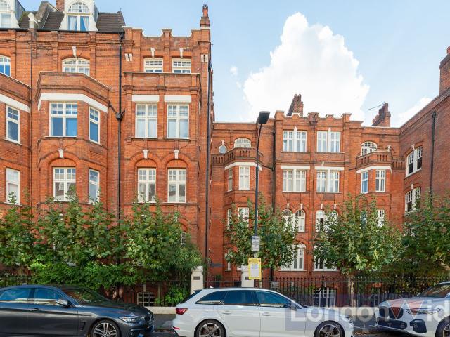 Hamlet Gardens, Hammersmith W6, 3 bed flat to rent, £3,300 pcm | PrimeLocation