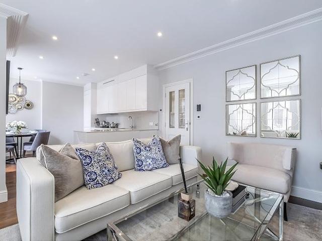 Hamlet Gardens, King Street, London, W6 3 bed flat to rent £4,250 pcm £981 pw