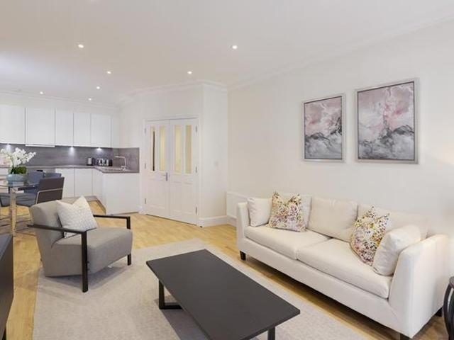 Hamlet Gardens, London W6 3 bed apartment to rent £5,048 pcm £1,165 pw