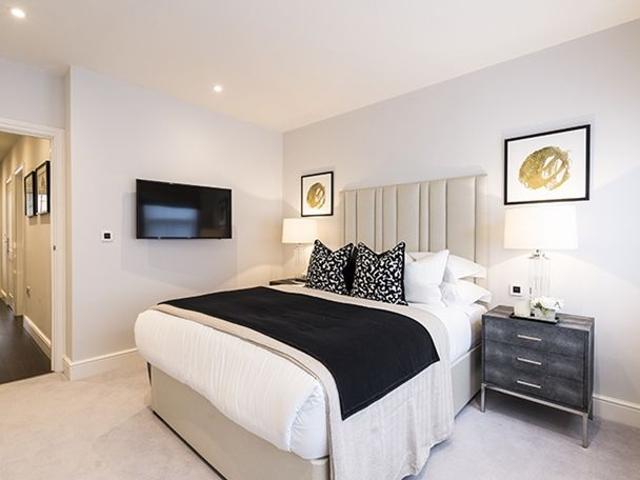 Hamlet Gardens, London W6, 3 bed flat to rent, £4,767 pcm | PrimeLocation