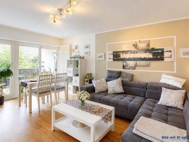Hamm Berge renovierte 3 Zimmer Wohnung mit großer Loggia und Blick ins Grüne