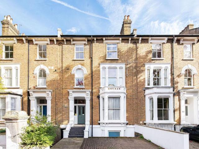 Hammersmith Grove, Brackenbury. 2 bed flat to rent £3,500 pcm £808 pw