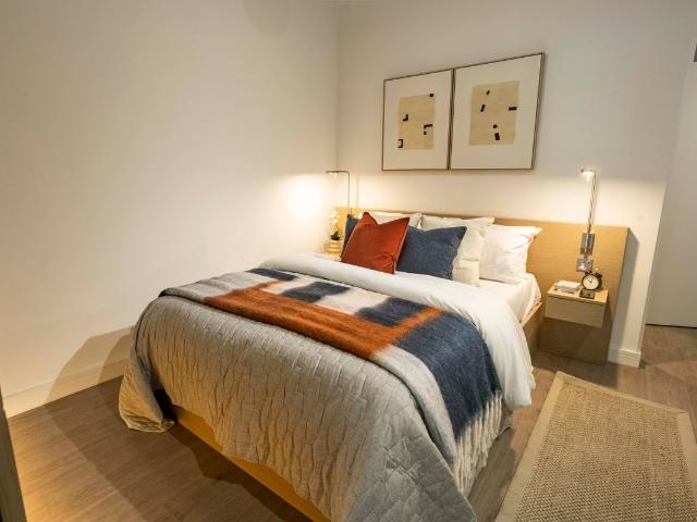 Hammersmith Rd, London W6, Studio to rent, £2,495 pcm | PrimeLocation