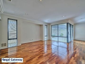 Hammond Park Spacious Family Home 4 x 2 $750 p/w