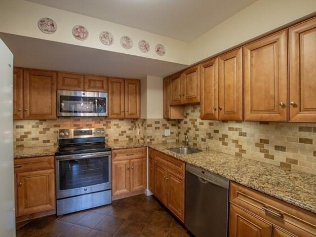 Hammond Pond Pkwy Apt N, Newton, Condo For Sale