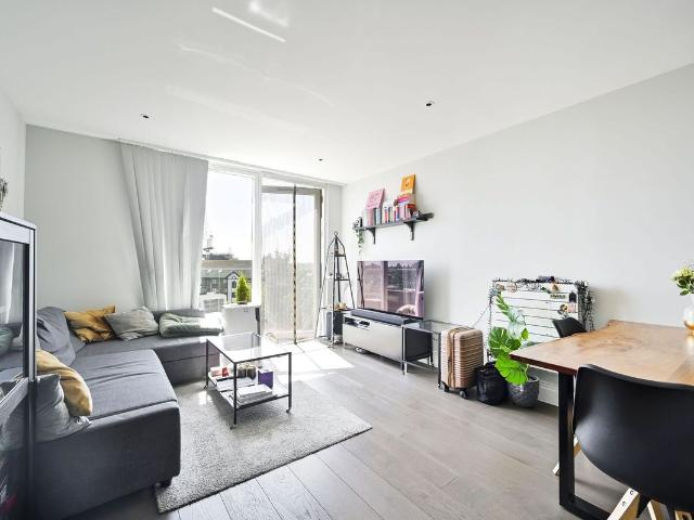 Hamond Court, Kingston, Kingston Upon Thames KT2, 1 bed flat to rent, £2,000 pcm | PrimeLocation