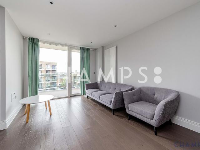 Hamond Court, Queenshurst Square, Kingston KT2, 3 bed flat to rent, £3,500 pcm | PrimeLocation