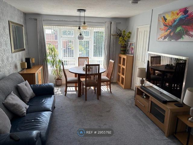 Hamp Street, Bridgwater TA6, 2 bed flat to rent, £980 pcm | PrimeLocation