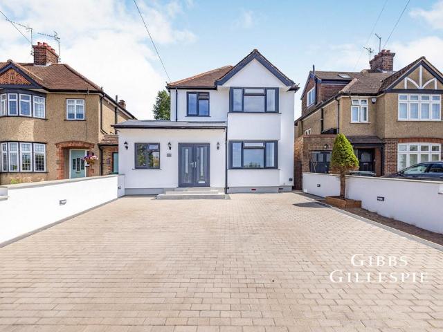 Hampermill Lane, Watford. 5 bed detached house to rent £4,500 pcm £1,038 pw