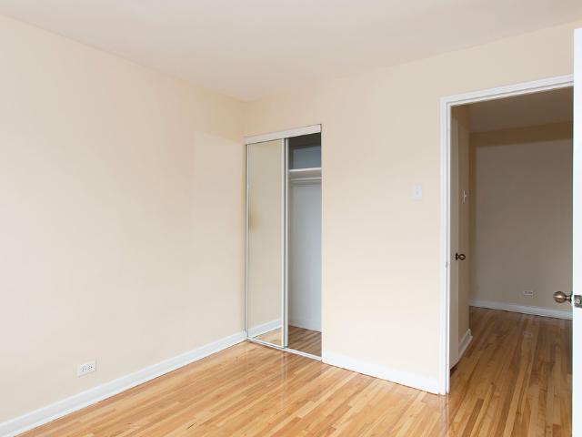 Hampstead House 5675 5725 4½