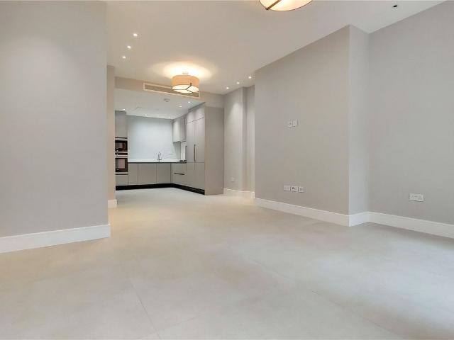 Hampstead Heights, 51 Fitzjohns Avenue, Hampstead, London NW3, 3 bed flat to rent, £6,587 pcm | PrimeLocation