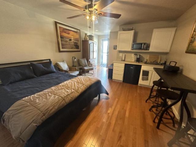 Hampton NH 03842 104930036