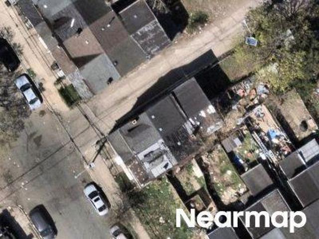 Hampton Ave