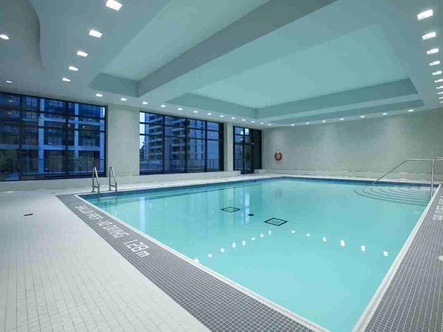 Hampton House South 1 Bedroom Apartment for Rent at 322 Eglinton Ave E, Toronto, ON M4P 1L6 North Toronto
