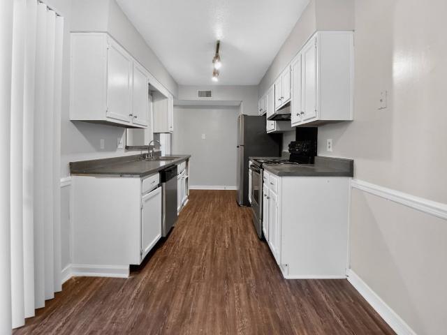 Hampton House 1 Bedroom Apartment for Rent at 601 Northpointe Pkwy, Jackson, MS 39211
