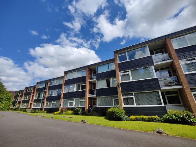 Hampton Lane B91, 2 bed flat to rent, £1,145 pcm | PrimeLocation