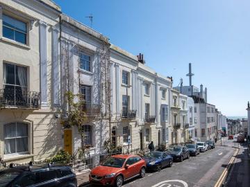 Hampton Place, Brighton BN1, Studio to rent, £1,700 pcm | PrimeLocation